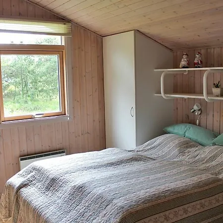 Holiday home Holiday Vesterhawshytten